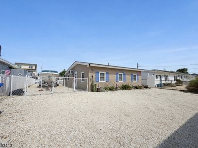 15 Beverly Ln