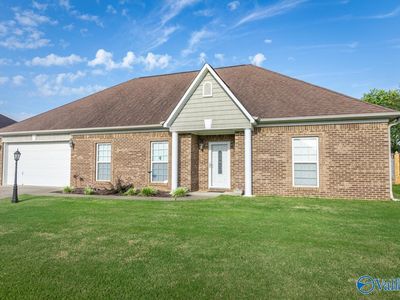 15923 Landview Ln