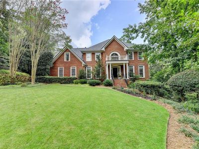 2911 Knob Hill Dr SE