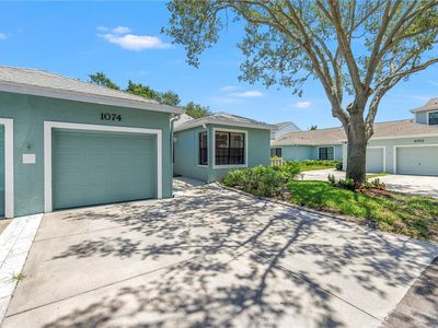 1074 SANABEL COURT NE