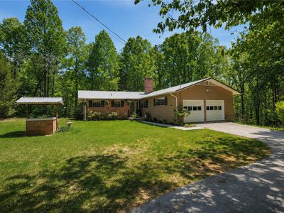 380 Honeysuckle Dr