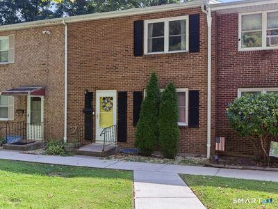 124 Lakeside Drive #107