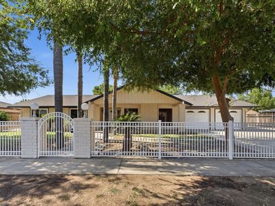 Property at 2577 W Noble Ave, Caruthers, CA