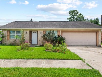 Property at 808 Hickory St, Terrytown, LA