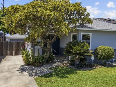 12817 Blodgett Ave