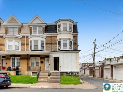 744 N 5th St
