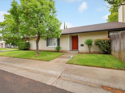 10570 Apple Grove Way