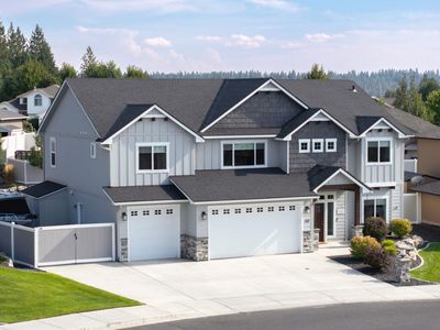 110 E Sapphire Ln