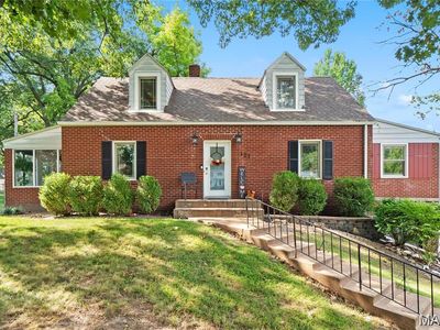121 Rosewood Ln