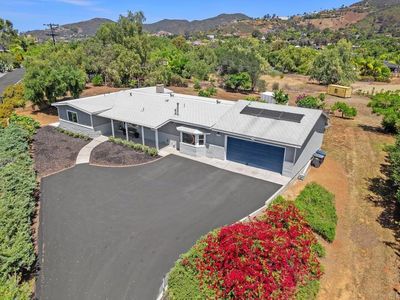 2194 Foothill Dr