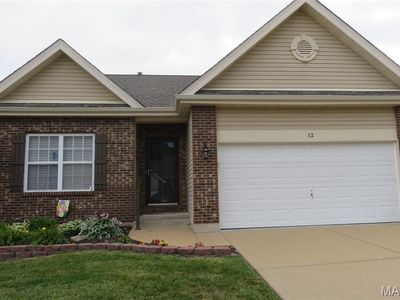 12 Parkville Ln