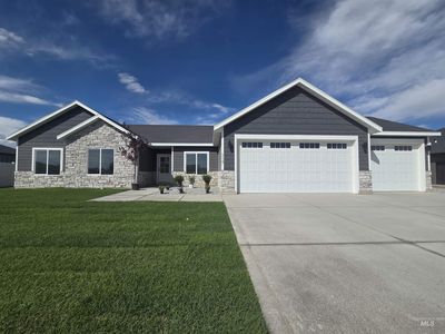 1117 Moss Ave