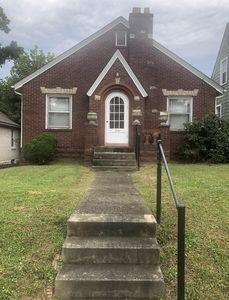 232 Green Oak Dr