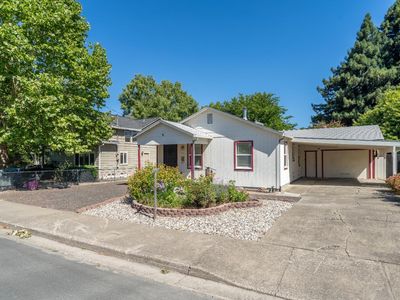 408 Grove Avenue