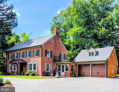 5827 Lincoln Hwy