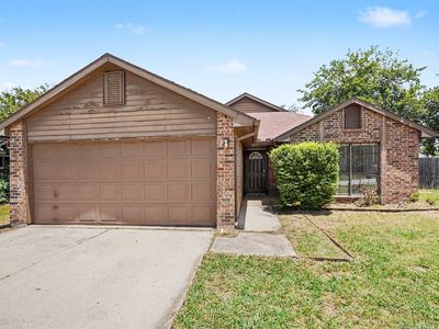 4245 Periwinkle Dr