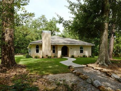 100 Live Oak St