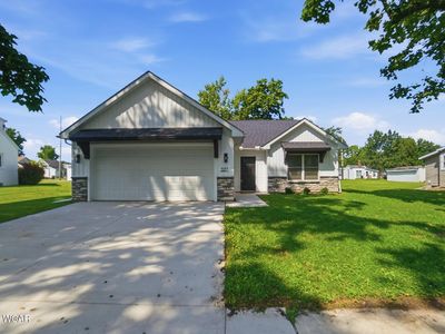 Property at 327 S Vine St, Van Wert, OH