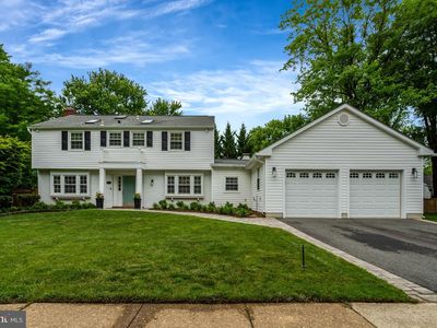 Property at 13008 Melville Ln, Fairfax, VA