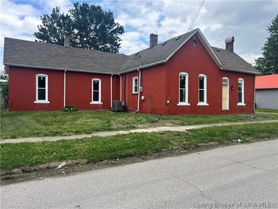 300 W Howard Street
