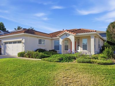2 Churchill Cir