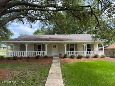 519 Hunters Creek Cir