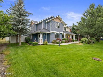 3306 E Lashawn Ct