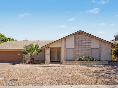 2238 W NARANJA Avenue