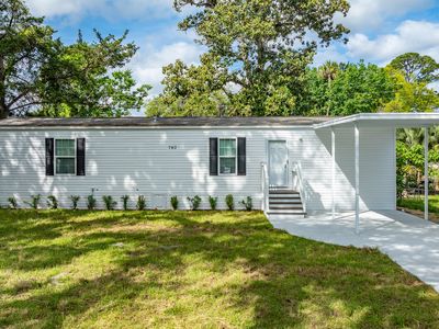 702 Virginia Ter