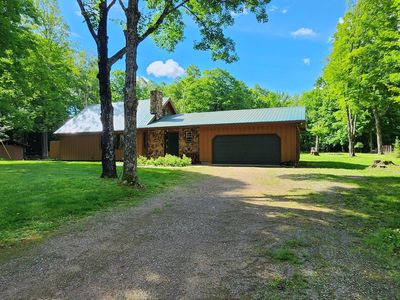 875 Rydzewski Rd