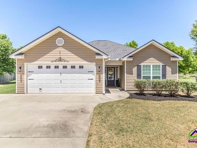 Property at 218 Ellington Ct, Perry, GA