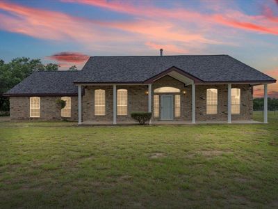 943 Honeysuckle Dr