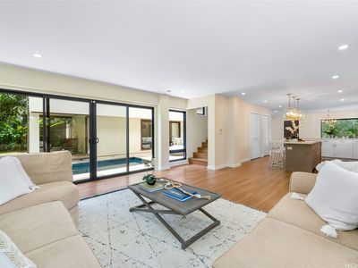 3002 Diamond Head Rd