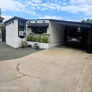 5356 W Flying M St