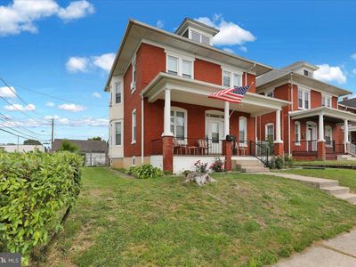 433 Eisenbrown St