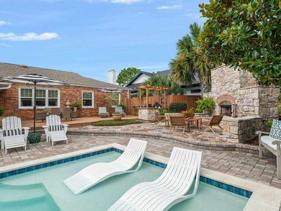 914 Fairway Dr