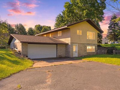 796 Magnor Lake Dr
