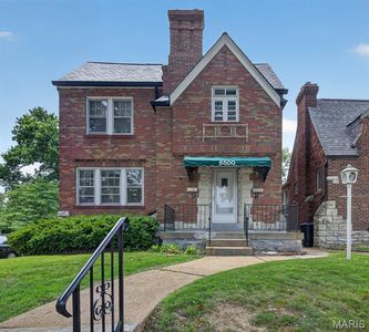 6500 Devonshire Ave