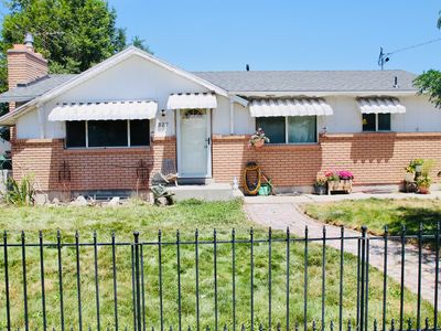 327 E Main St
