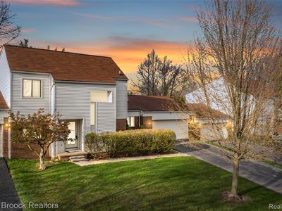 Property at 5324 Fairway Ct, West Bloomfield, MI