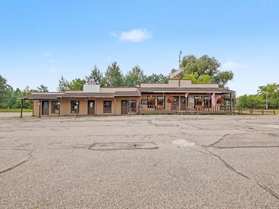 20221 Us Highway 10