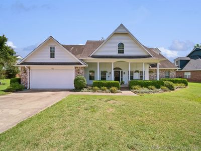1406 NE Oakridge Dr