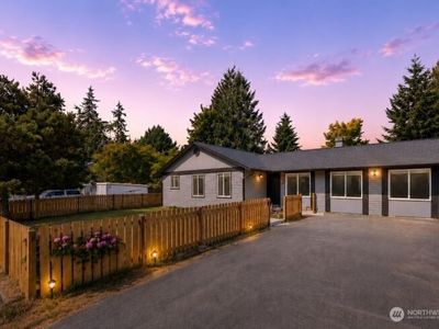 6914 21st Drive NE