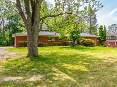 33277 W Eleven Mile Rd
