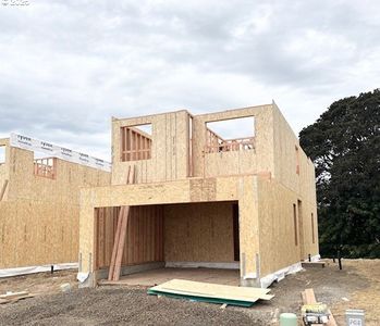 1587 N Millican Creek St