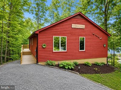 8 Mahon Cir
