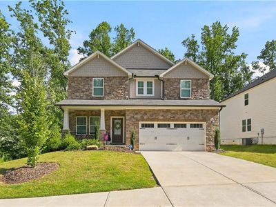 677 Magnolia Dr