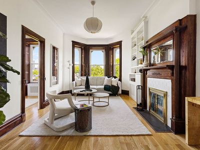422 2nd St APT 4