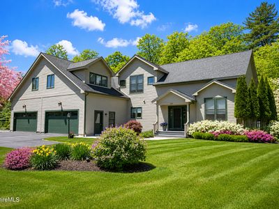 650 Mallard Ln