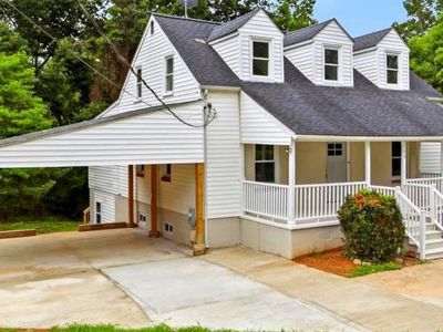 105 Simmons Ln